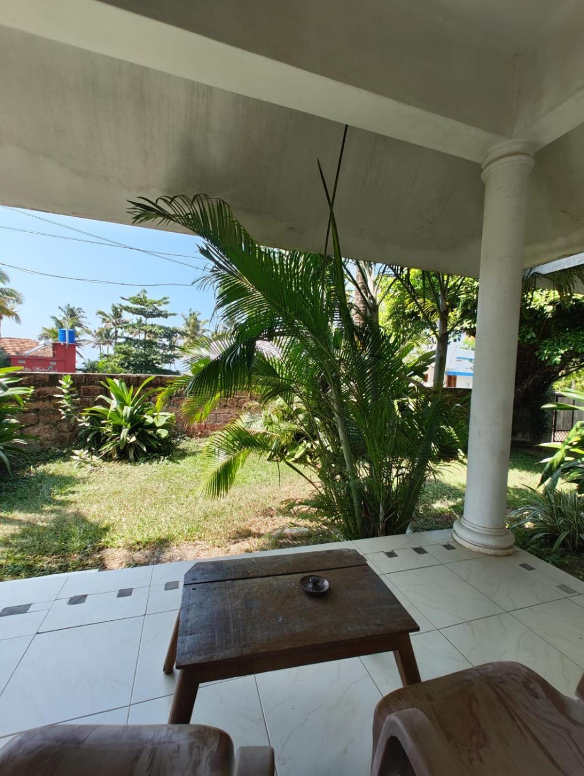 Satta Beach Deluxe Varkala Bilik gambar